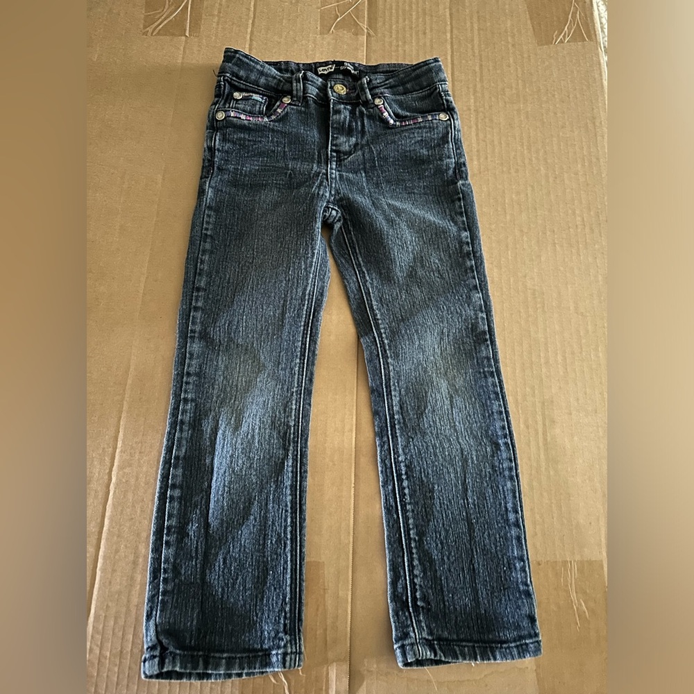 Levi’s Slim Straight Jean Girls Size 5 Pre Owned